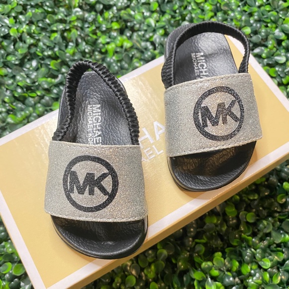 Micheal Kors Toddler Jett Charm Glitter Sandals - Picture 2 of 2